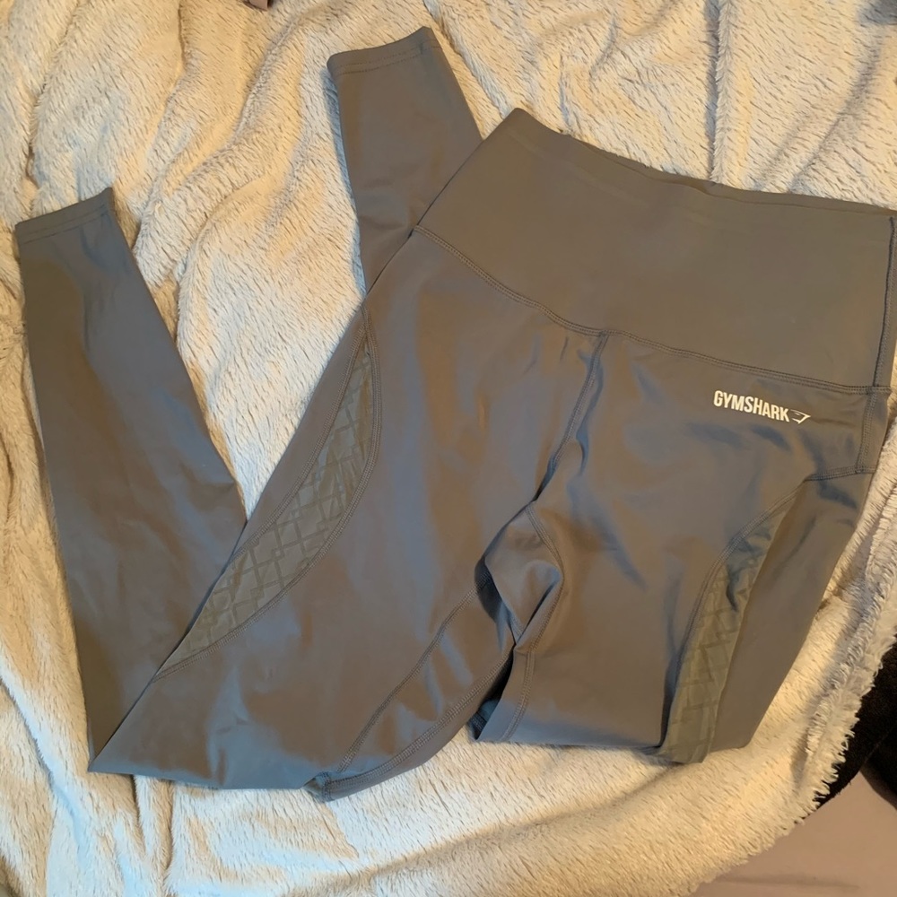 SOLD- Gymshark mesh cut out leggings